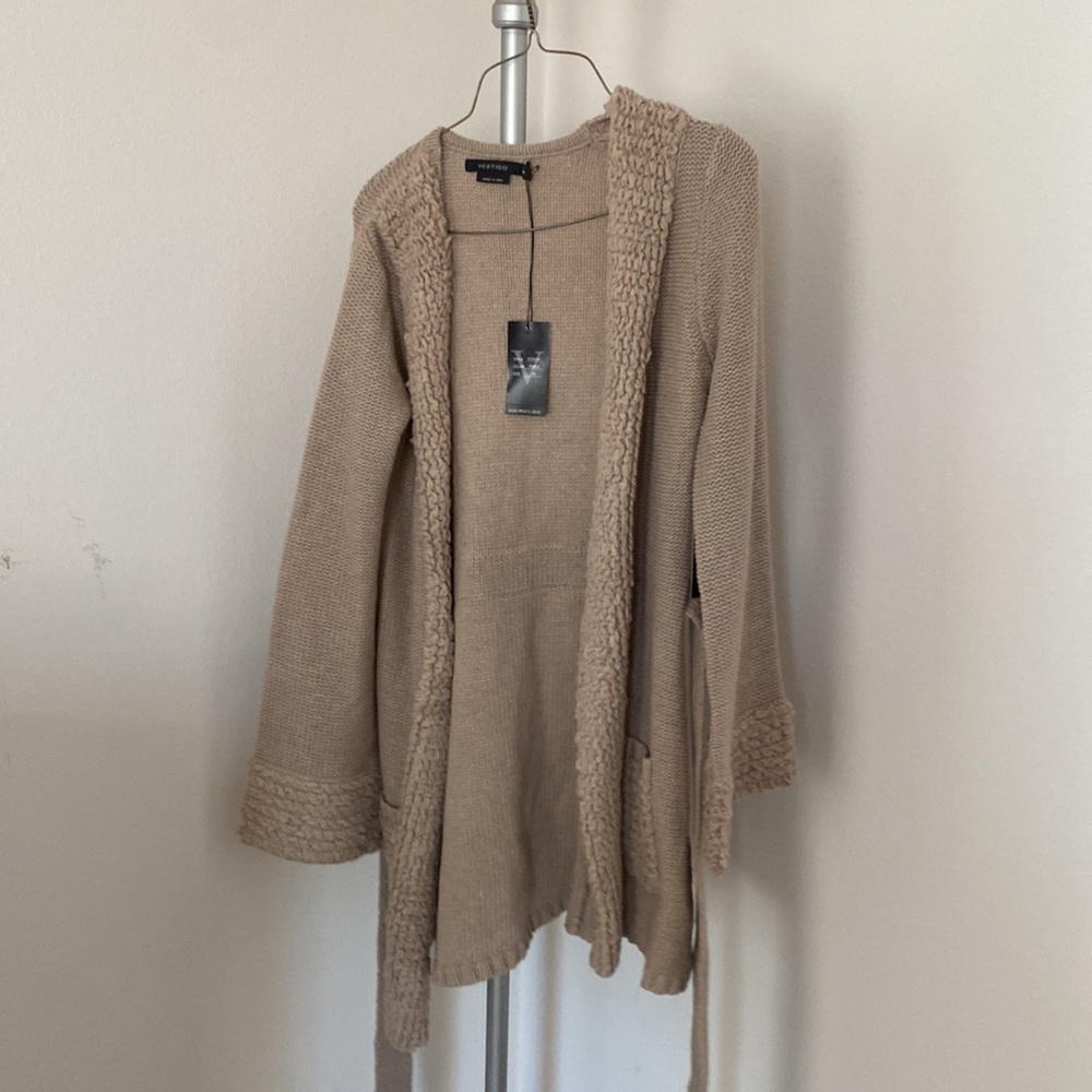 Vertigo Camel Sweater - Picture 5 of 5